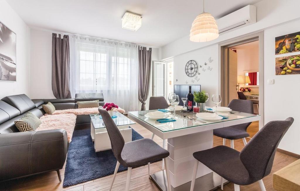 Apartment Trixi Pola Esterno foto